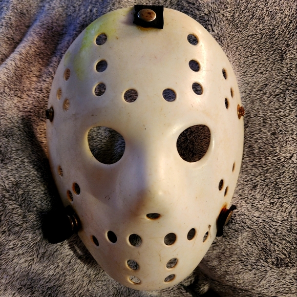 GLOW IN THE DARK Vintage JASON VOORHEES HALLOWEEN MASK - Picture 5 of 10